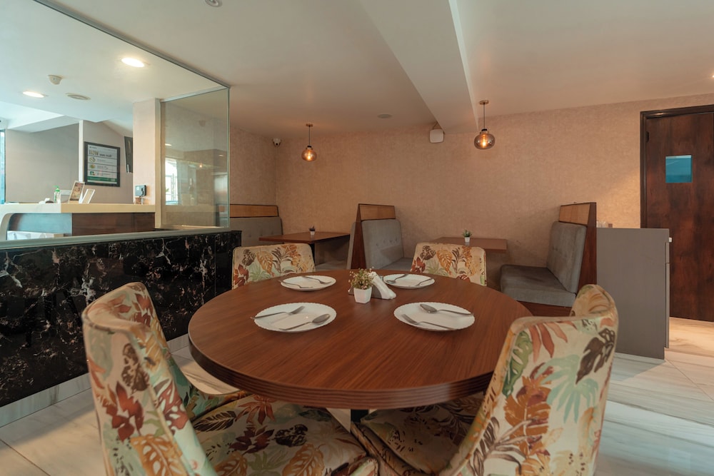 Treebo Premium Nova Candolim with Pool and spa
