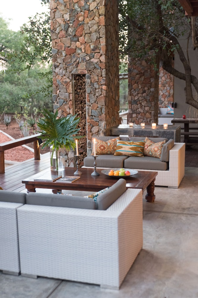 eKhaya Bush Villa