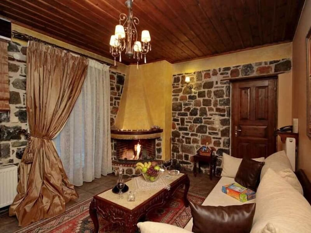 Menalia Villas & Suites