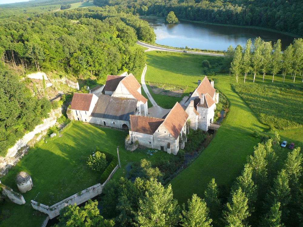 Chateau Monastere de la Corroirie