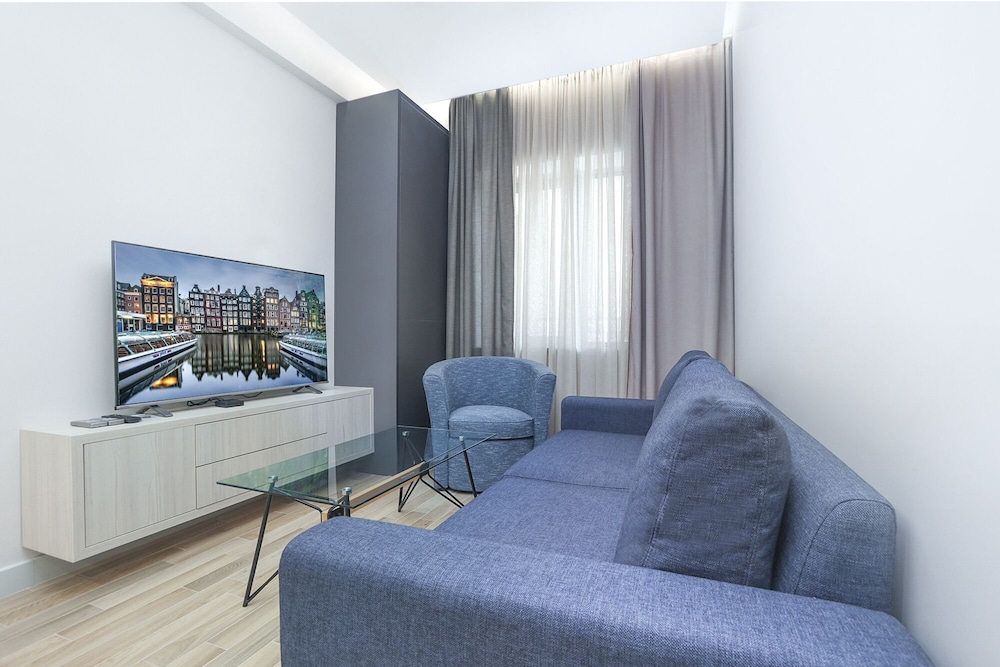 Stay Inn on Buzand Str. 97