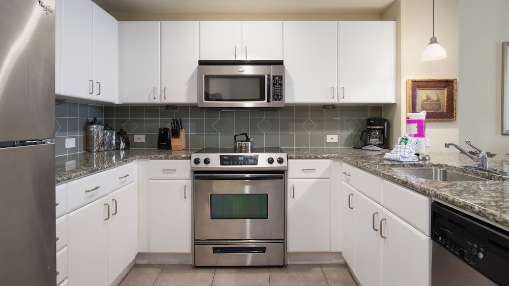 20th Floor Condo! Sleeps 8! Gulf Front Master Suite w/ Beautiful Gulf Views!