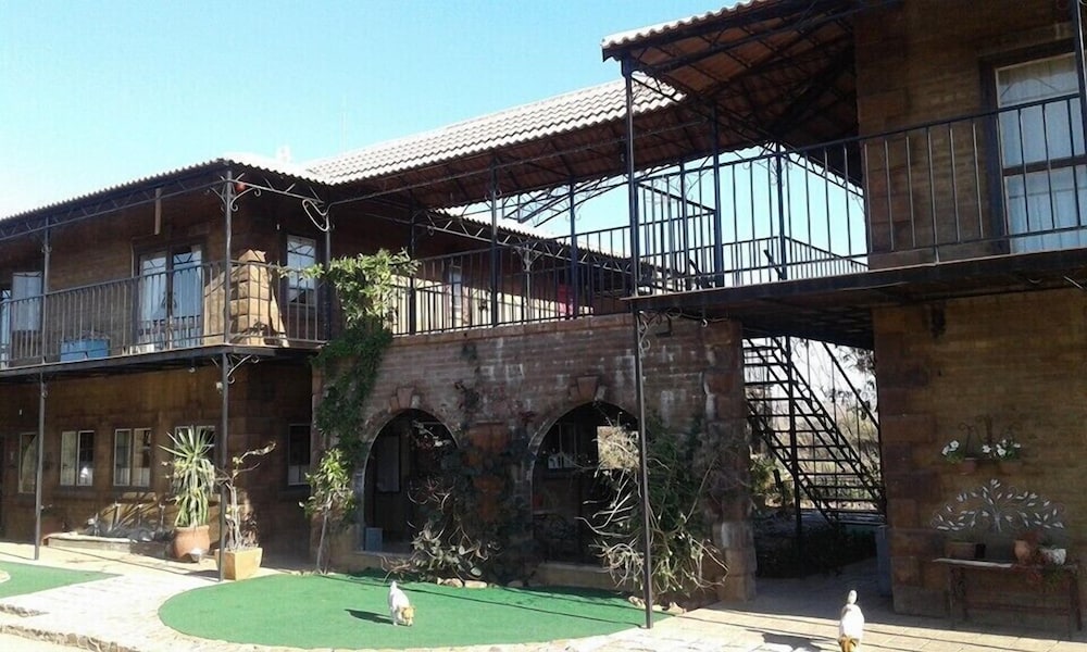 Photo 12