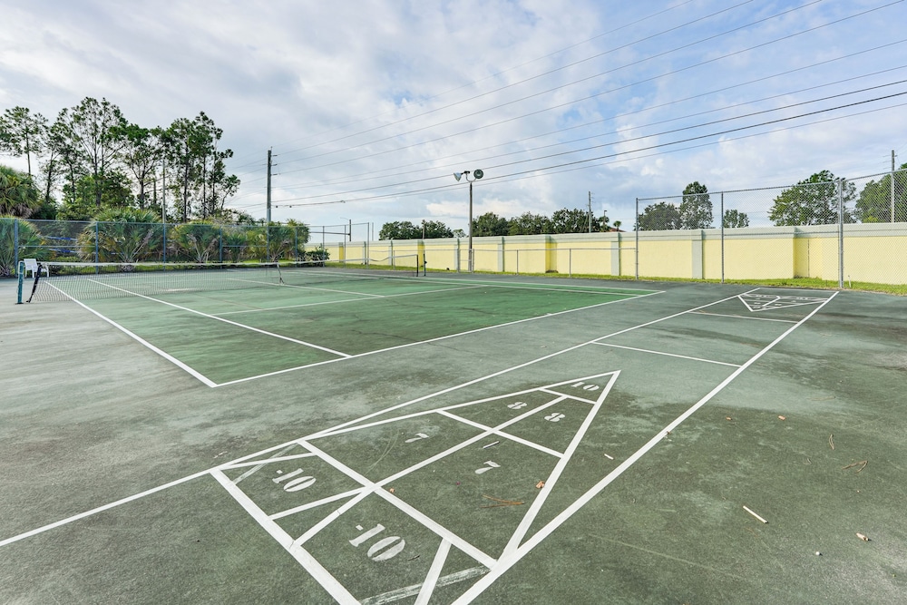 Florida Fun! Family Condo w/ Pool, 8 Mi to WDW