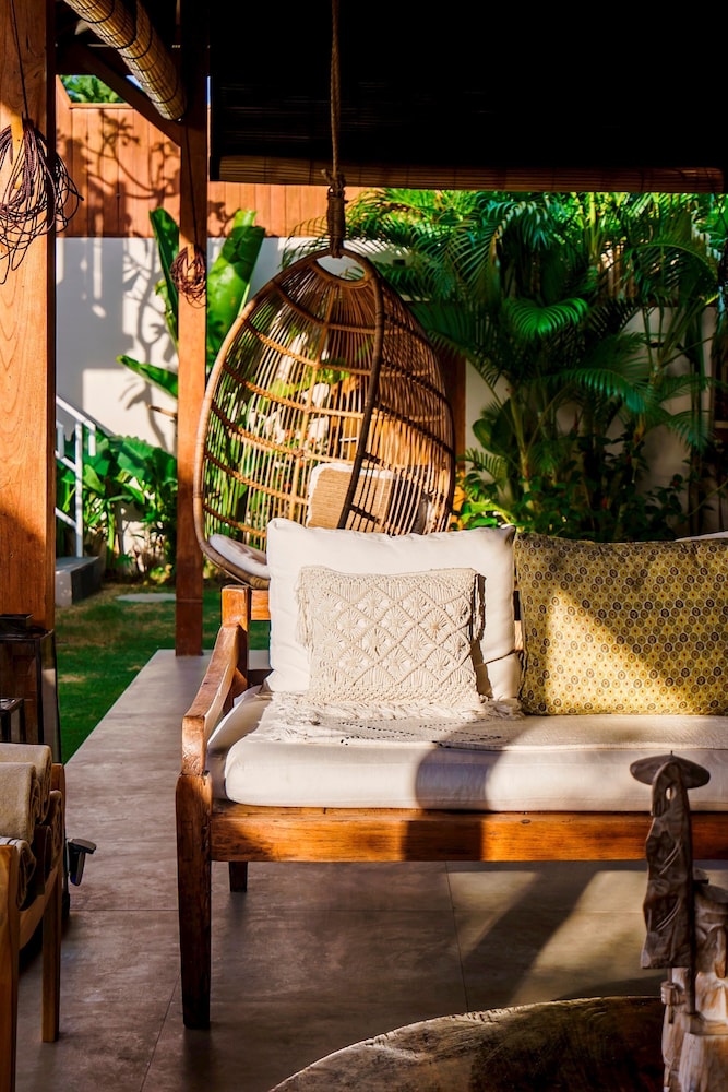 Villa Nabi by Alfred in Bali - New Family 5BR Villa Next to Seminyak Beach