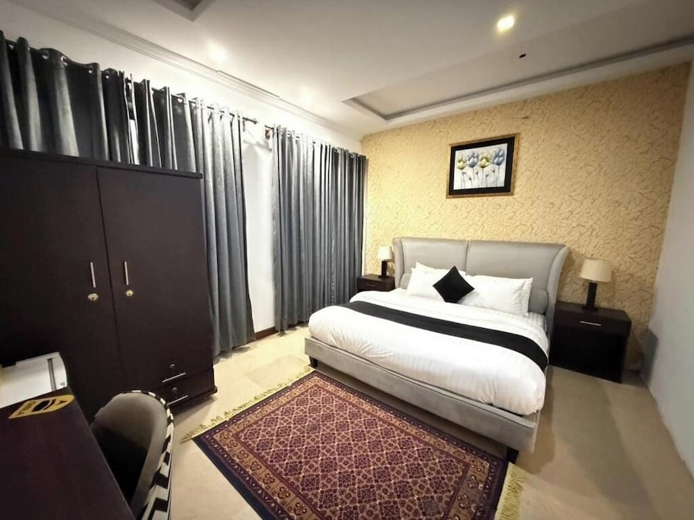 Rhodium Hotel ONE