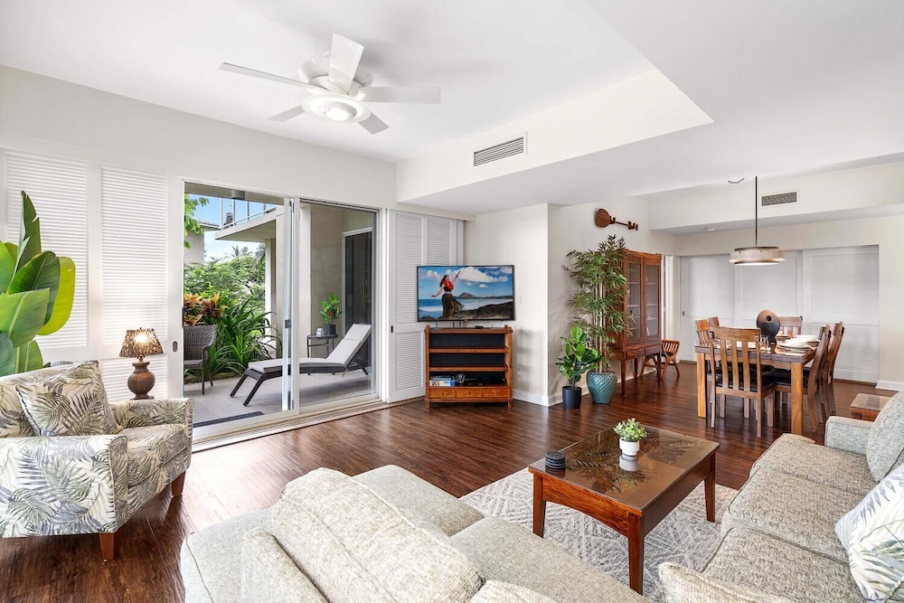 Concierge Included - Ground Floor - No Stairs & Lanai - Vrkcv