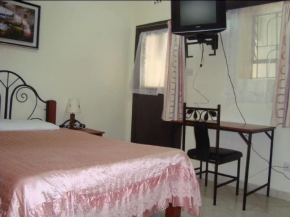 Angaza Guest House