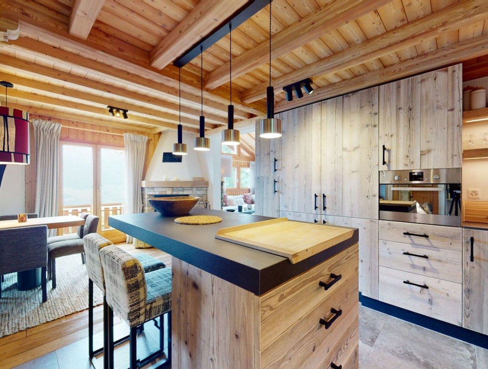 Beautiful Chalet in Le Bouveret With Garden