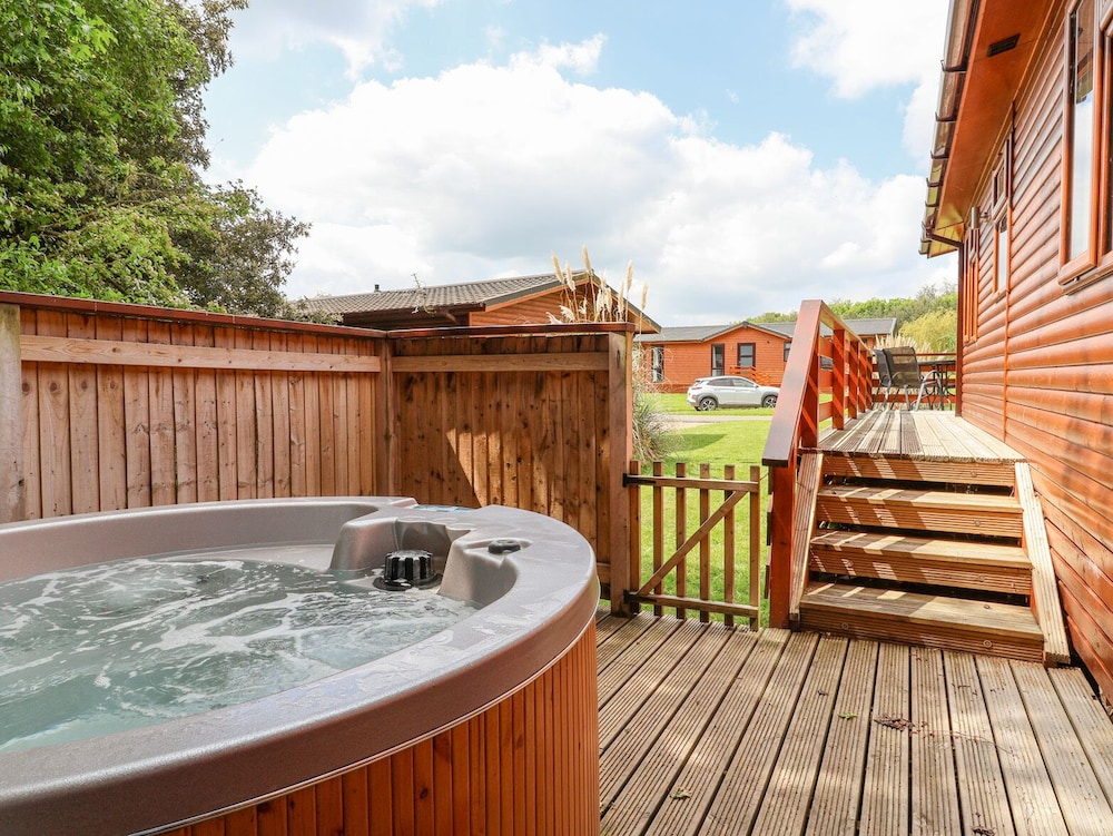 Callow Lodge 22 view 4