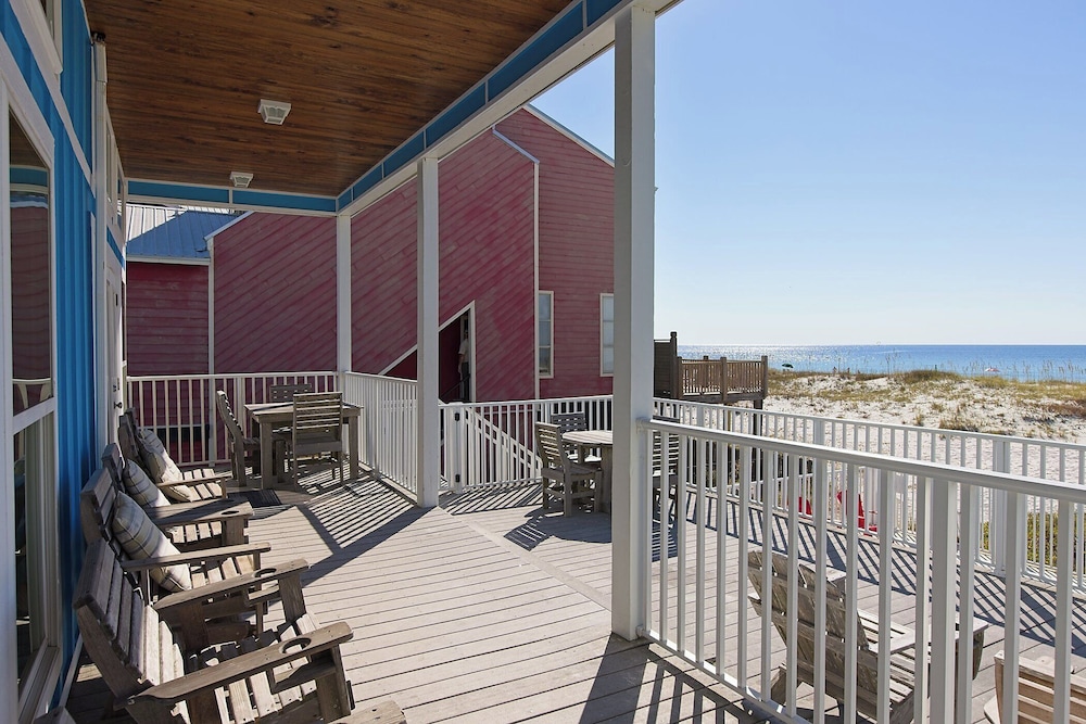 Triple Seas by Southern Vacation Rentals