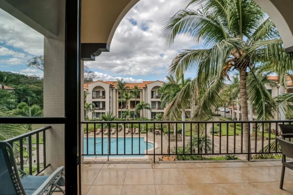 Elegant Condo in High-End Resort Community with Pool and Beach Club Access