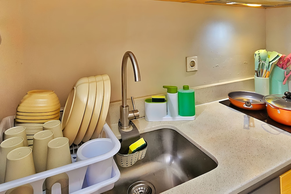 Staysanliving - Taman Anggrek Residence