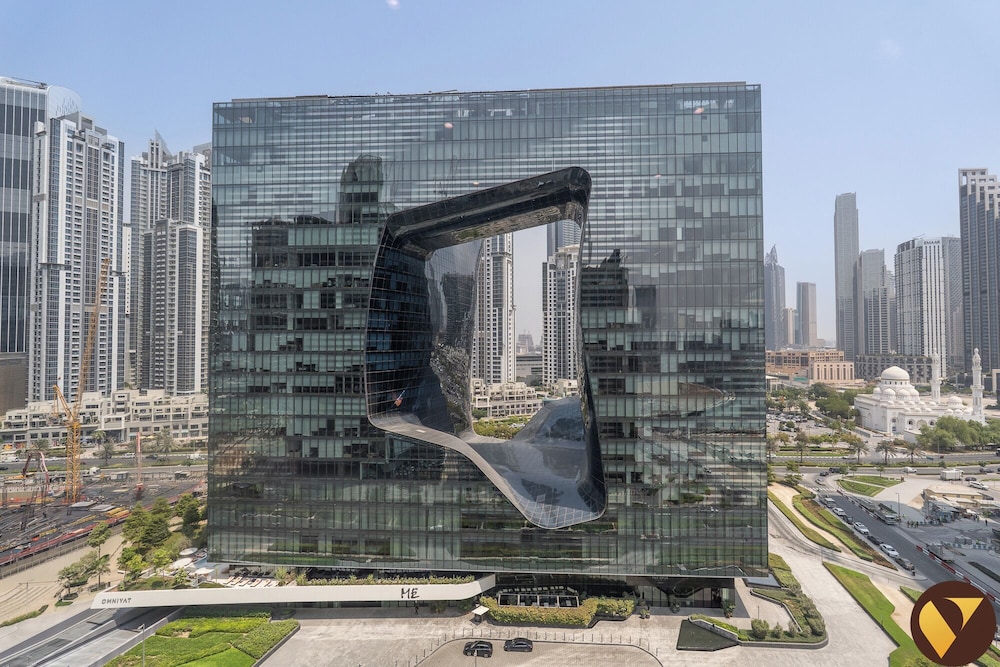 Damac Cour Jardin Pool & Gym Access
