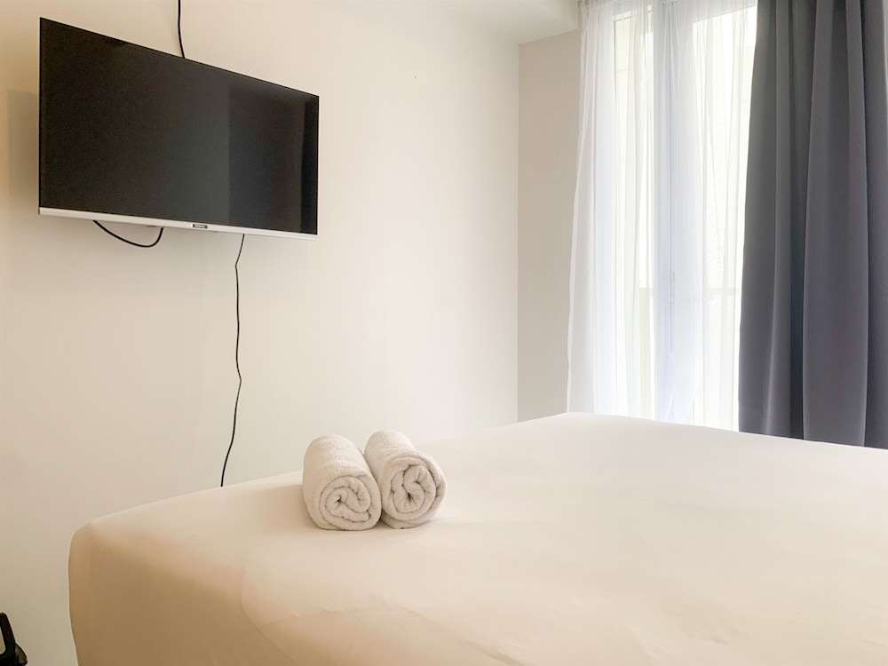 Comfy Living Studio At Tokyo Riverside Pik 2 Apartment view 3