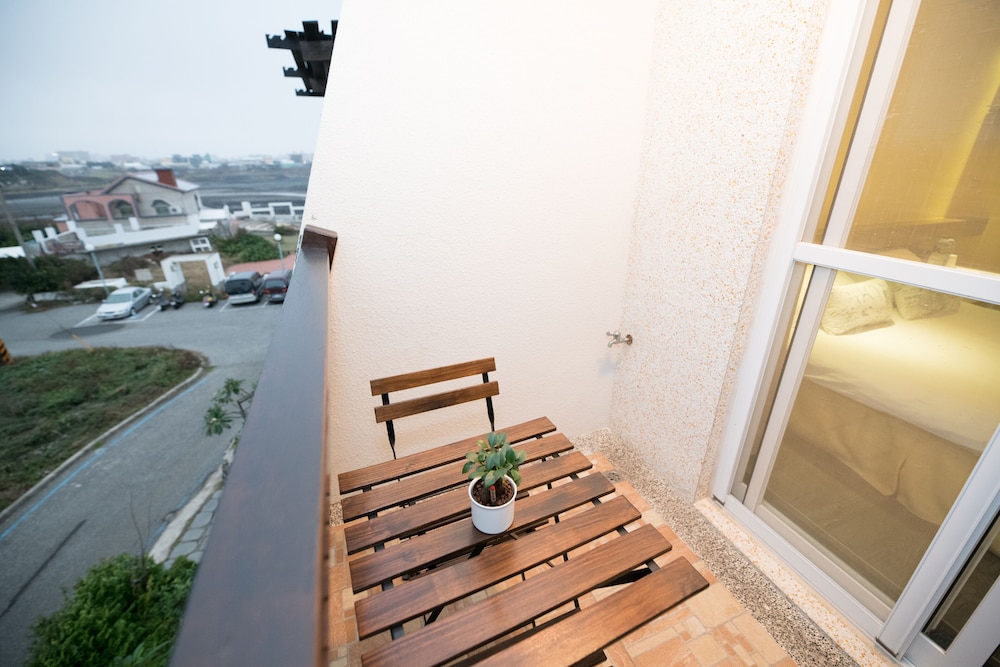 PengHu-Banff B&B view 4