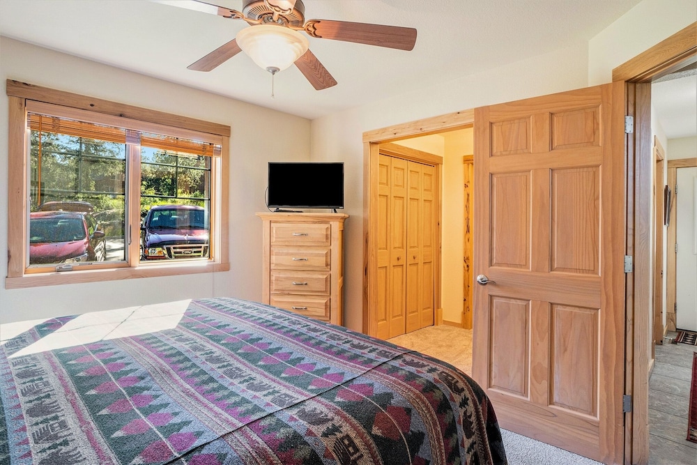 Cozy Solitude Cabins - Estes Park CO