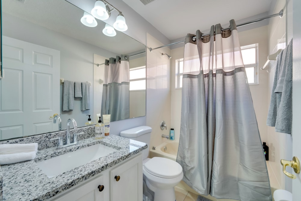 11 Mi to Disney: Pet-friendly Aviana Resort Home!