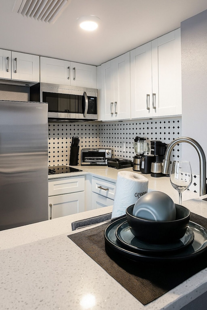 Enclave Swanky
