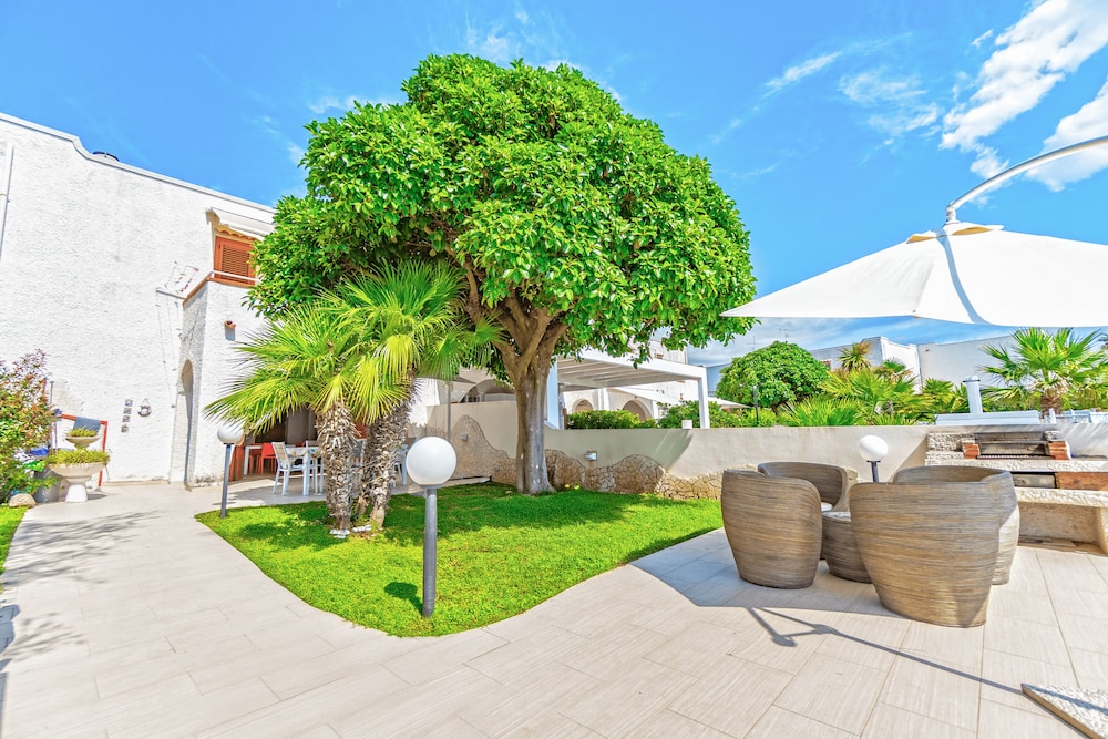 Luxury Villa on the Beach in Diamante, Sea View - Villa Ventre