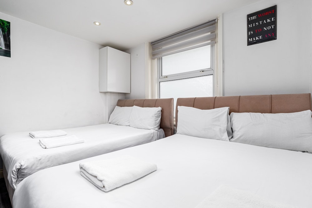 Whitechapel Grand
