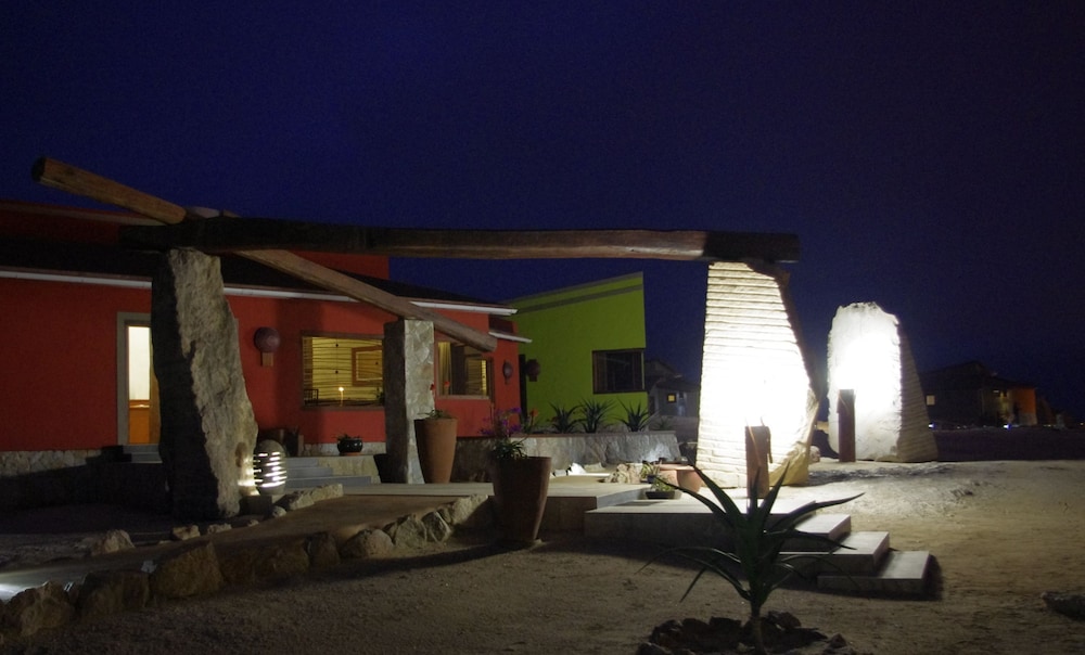 Desert Breeze Lodge
