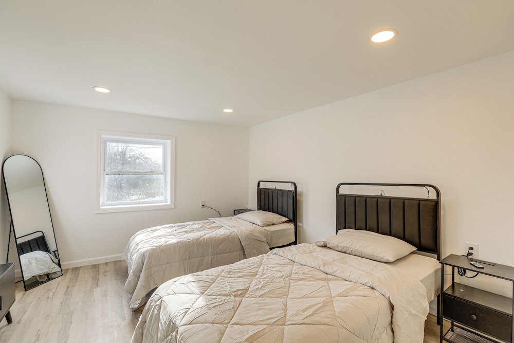 Home w/ Lake Views & Deck in New Jersey Highlands!