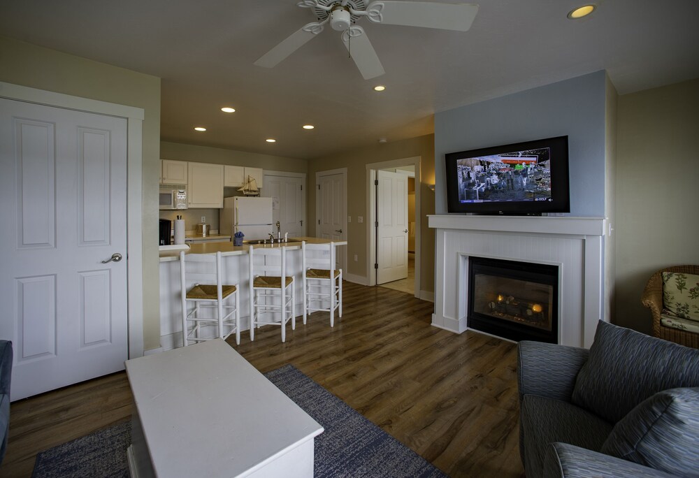 Edgewater Resort