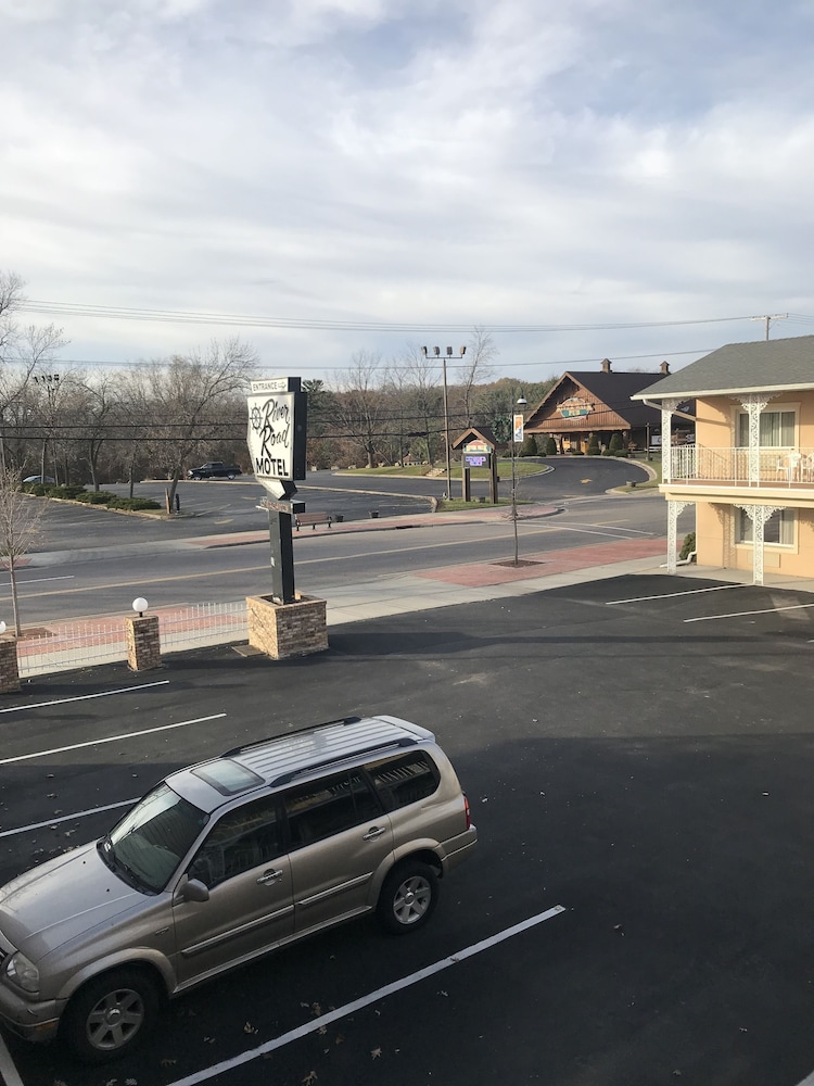 River Road Motel