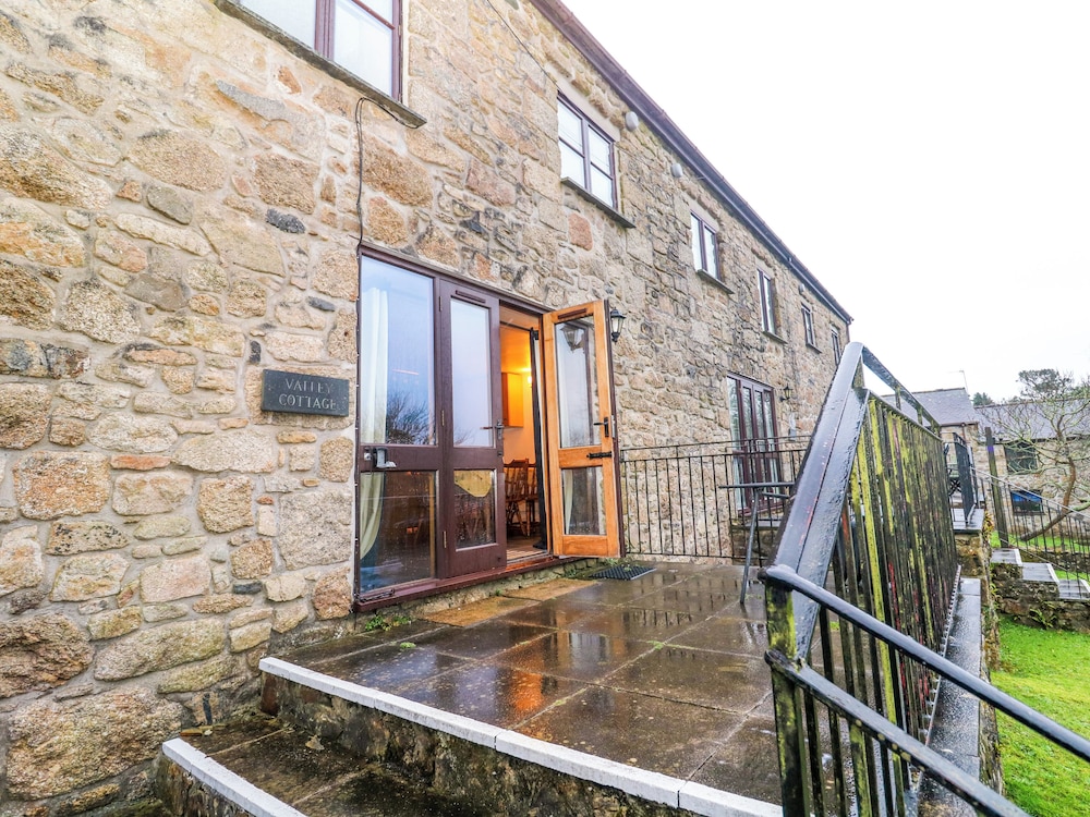 Valley Cottage