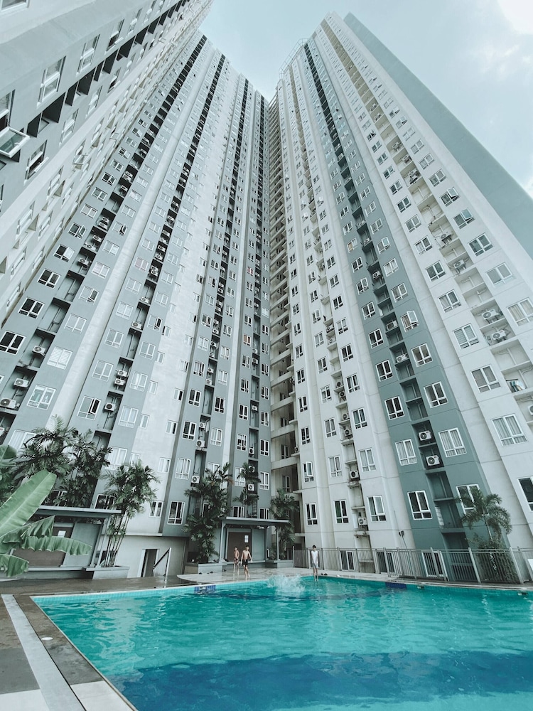 Cozy Staycation With Netflix, Pool, Ps4, Board Games
