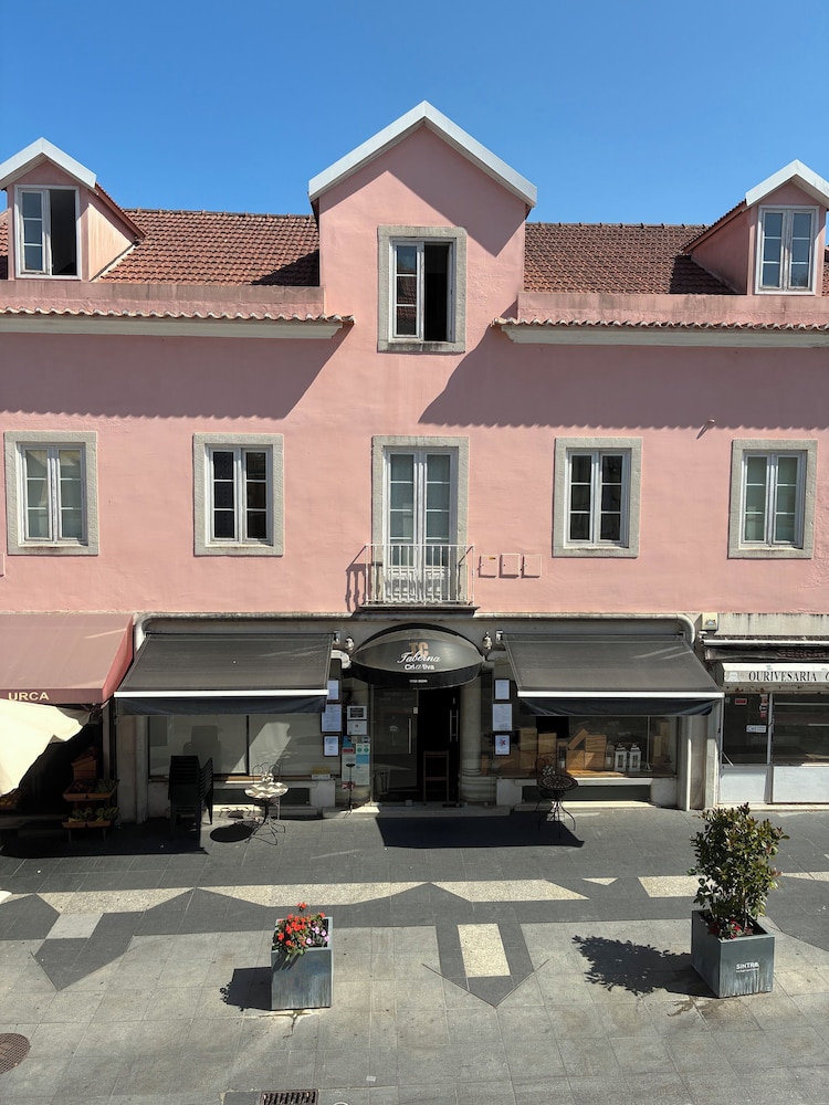 Sintra Flower Vintage Chalet
