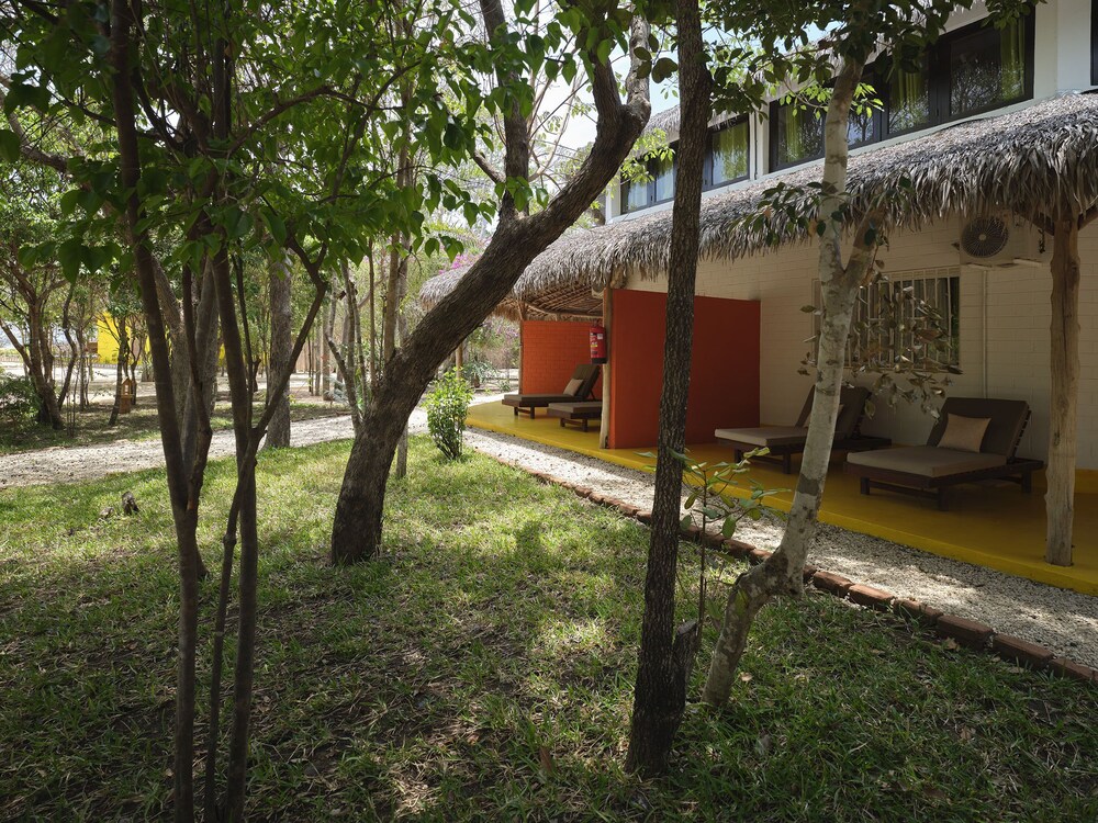 Antsanitia Resort