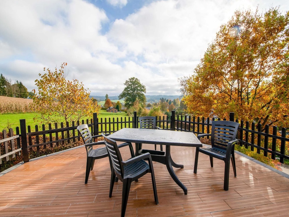 Holiday Home With hot tub in Vielsalm