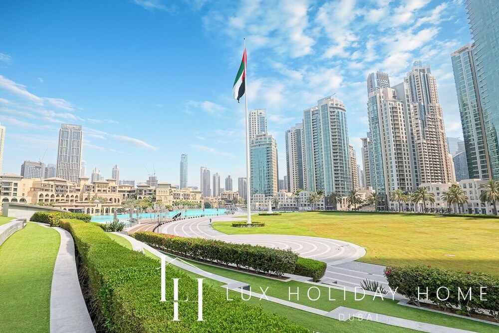 LUX Burj View Suite across Dubai Mall
