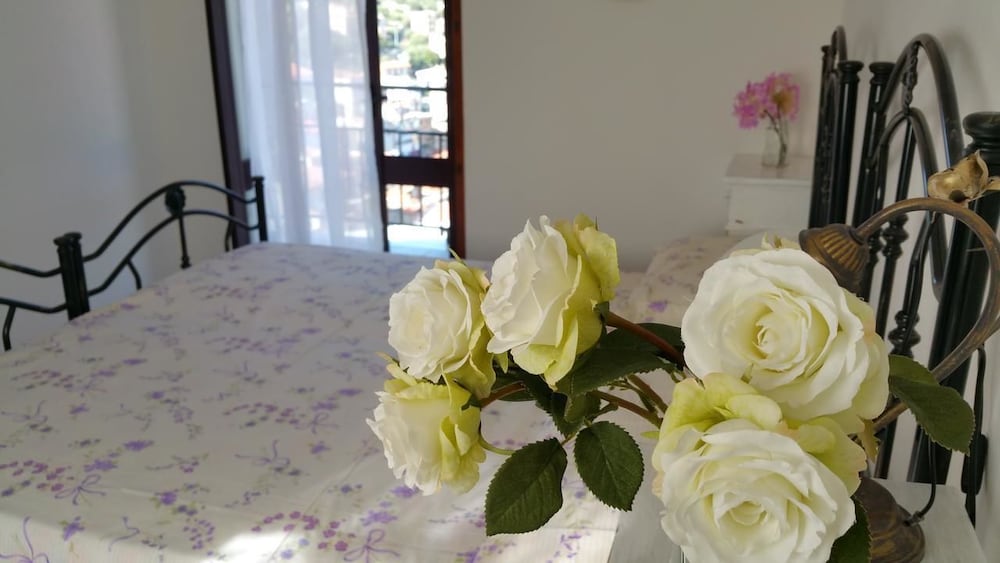 B&b Rooms Urzulei