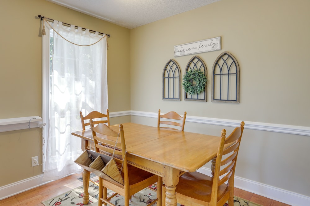 Milledgeville Vacations - Pet-friendly Milledgeville Home on Lake Sinclair! - Property Image 8