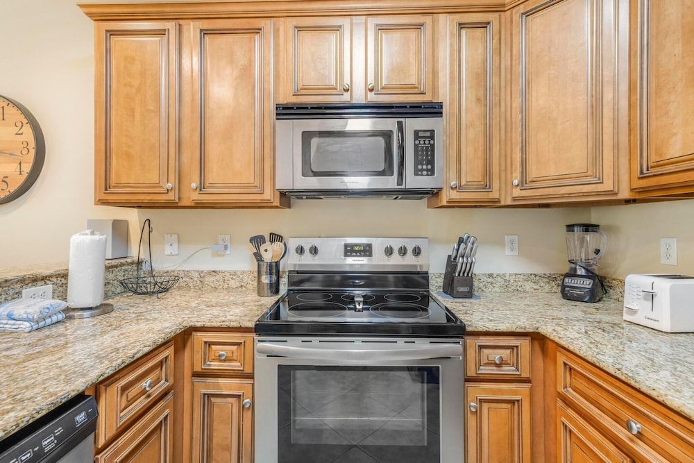 Laguna Breeze C