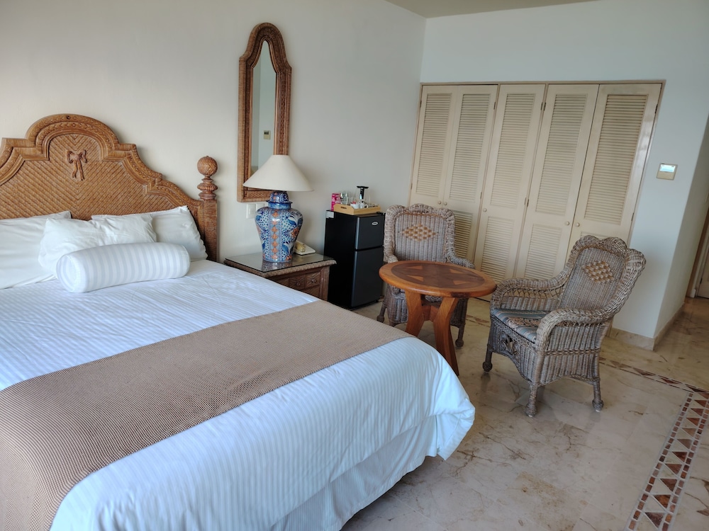 Sunset Fishermen Beach Resort Room 344 A&B