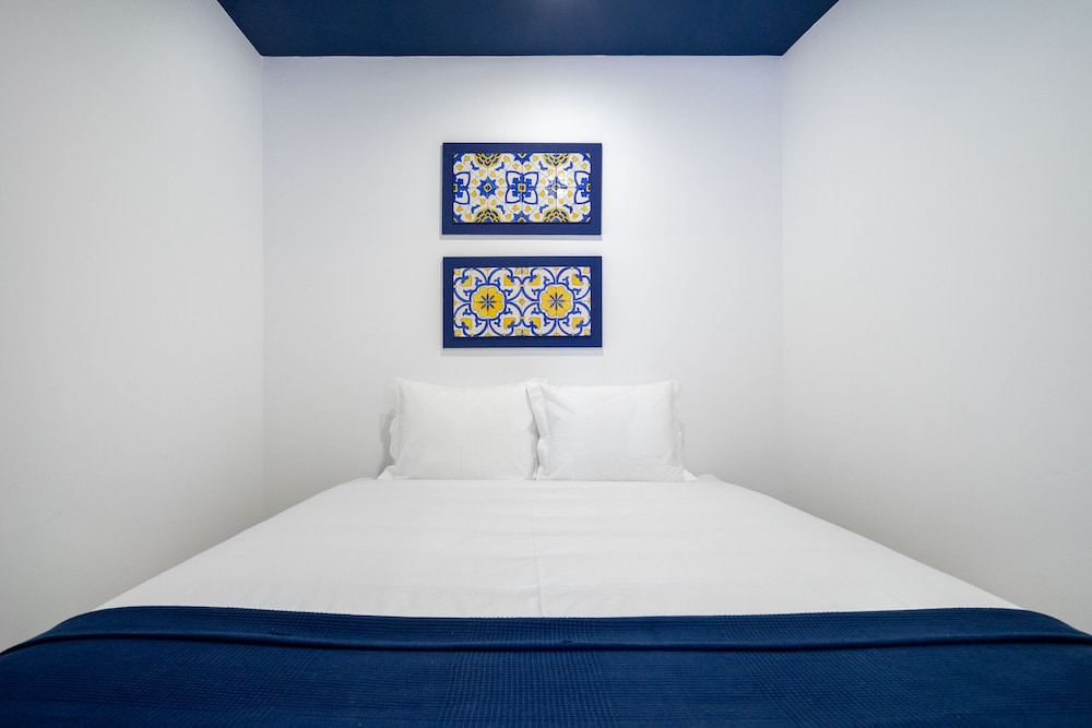 Central Minimalist 1-Bed Great To Explore Lisbon