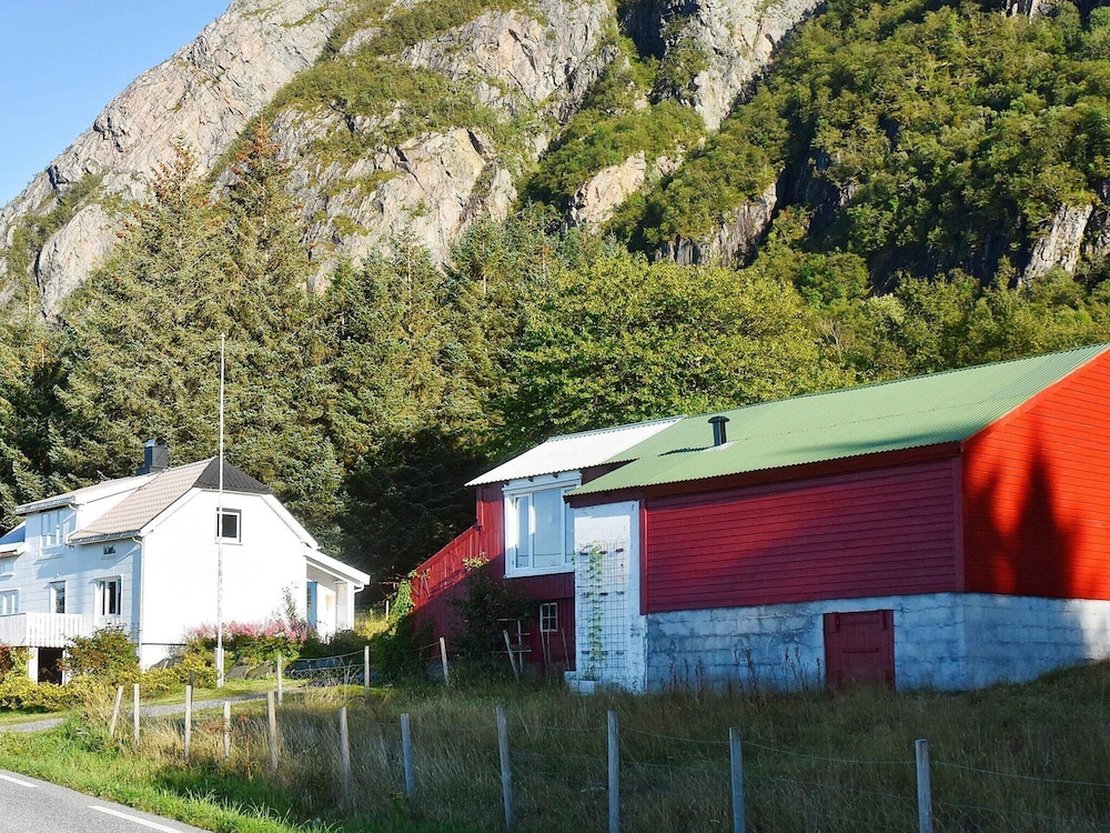 Photo 25