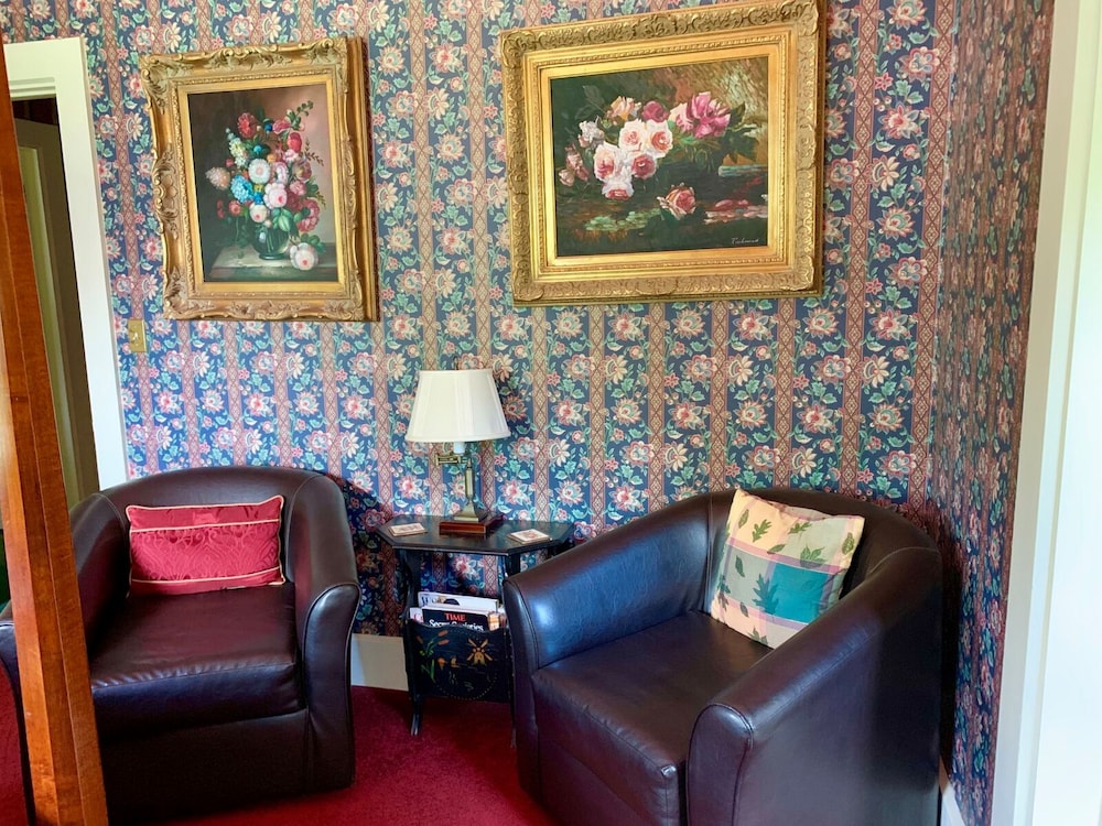 Chestnut Street Inn view 4