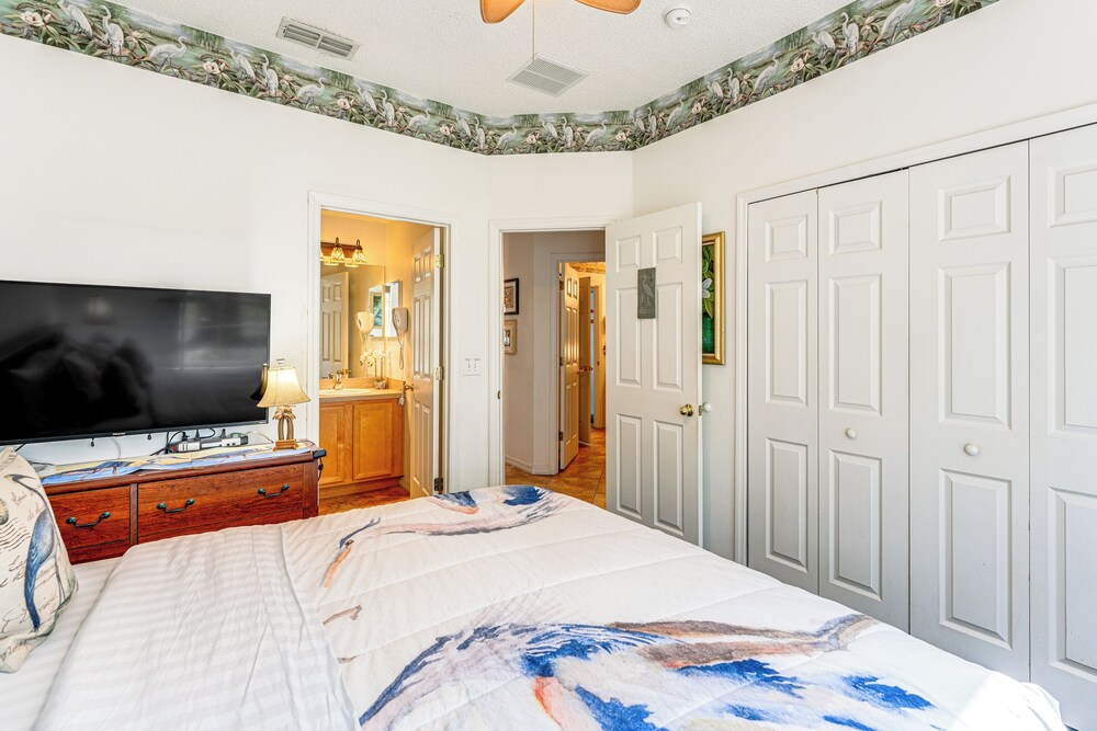 3 Mi to Disney World: Poolside Oasis w/ Game Room