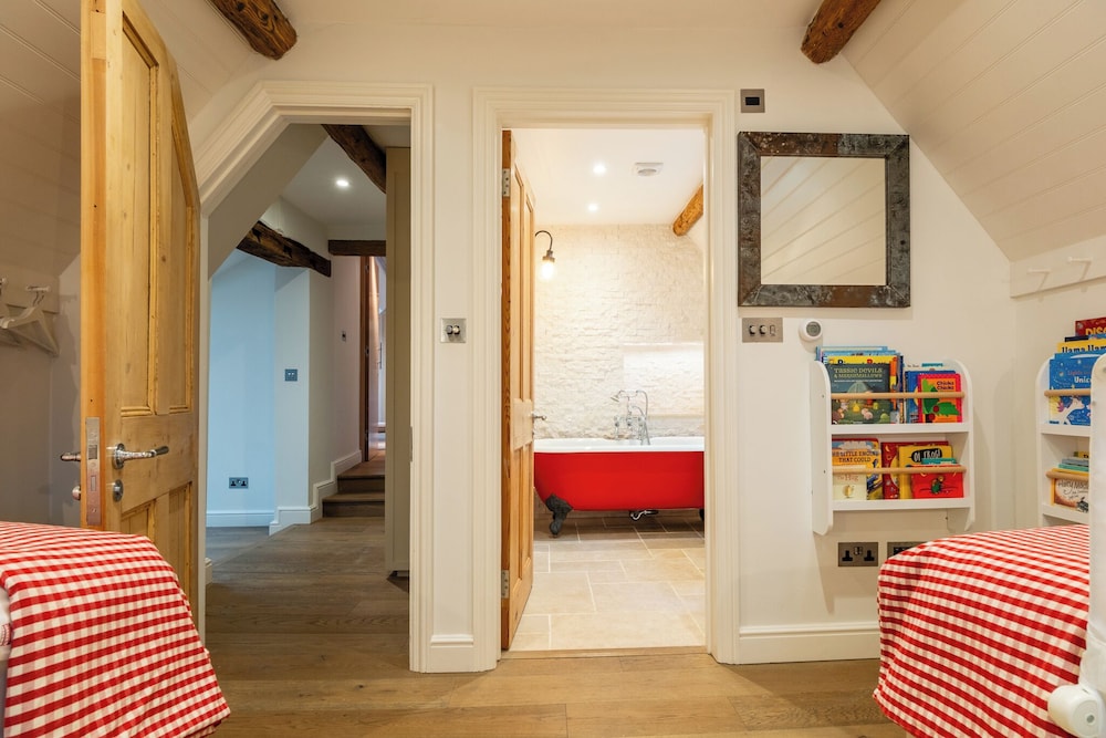 Stunning 6 BB Cottage & Annexe