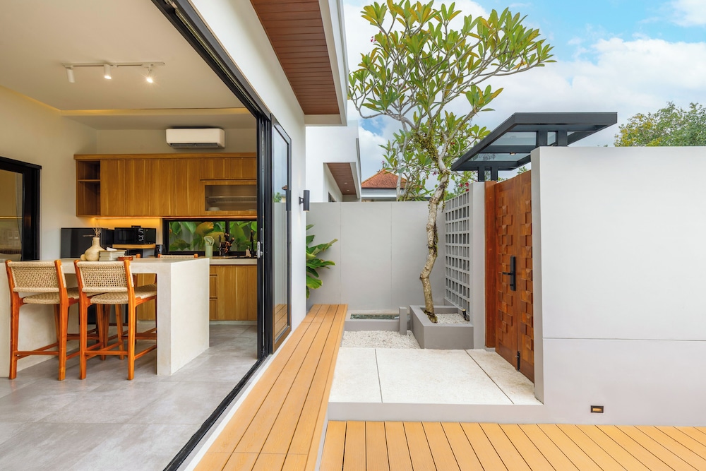 Terra House B1