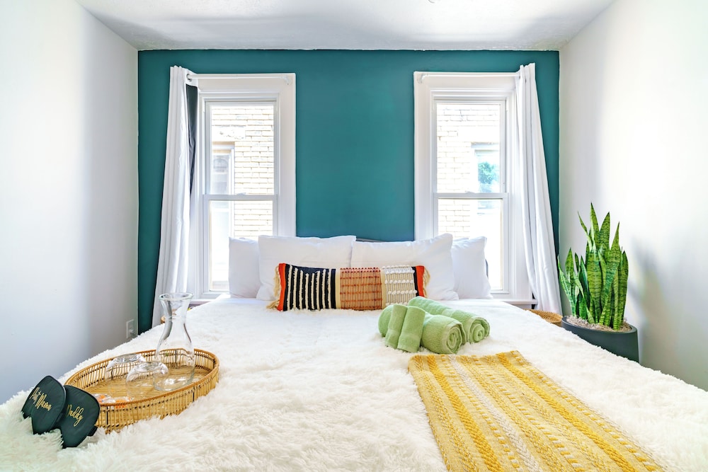 Jungle House Boutique Suites – Short North & Convention Center