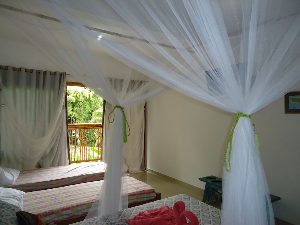 Bali Suites Itamambuca