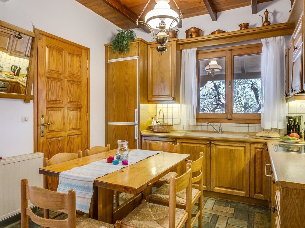 Villa in Heraklion With Private Pool & Beaches view 5
