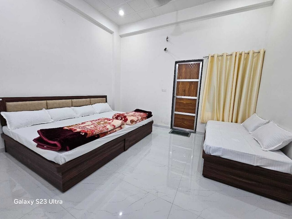 Hotel Virat palace