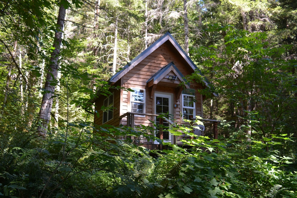 Copper Creek Inn at Mt Rainier